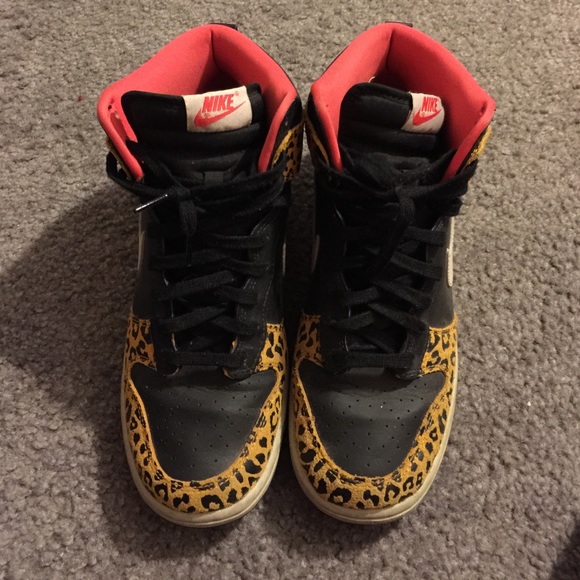 Nike Leopard Dunks