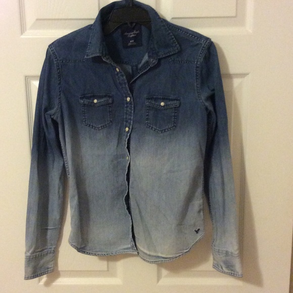 AMERICAN EAGLE Denim Button Up - Picture 1 of 2