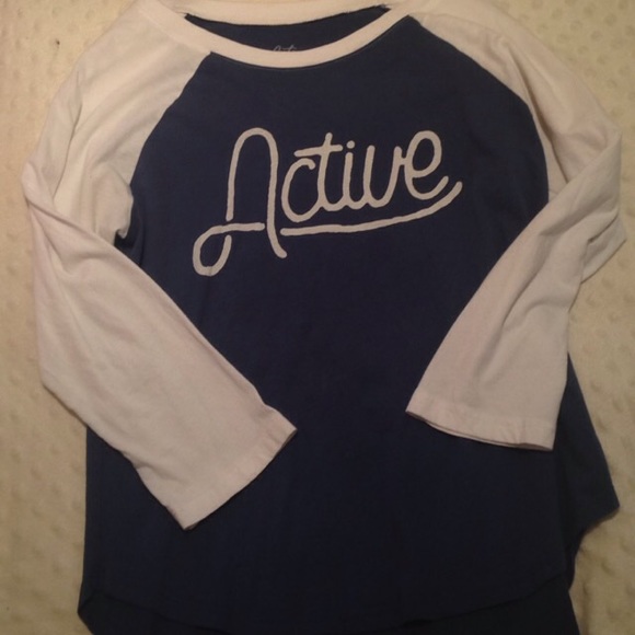 Active 3/4 length sleeve tshirt