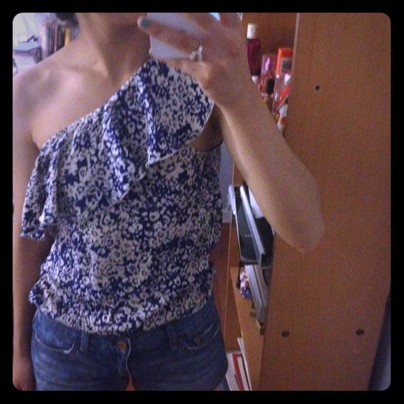 American eagle new top