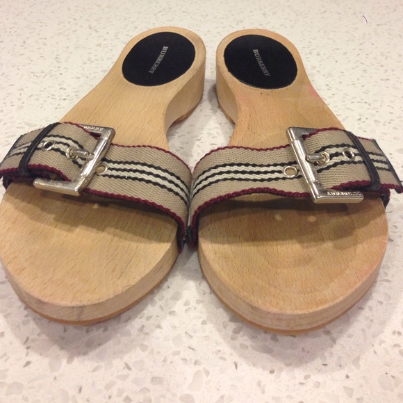 ⚡️SALE⚡️🆕LISTING! AUTH Burberry slide - Picture 3 of 4