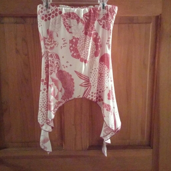 Pink and white tube top - Picture 2 of 2