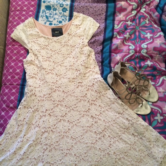 Anthropologie Day Flower Dress in White - Picture 2 of 3