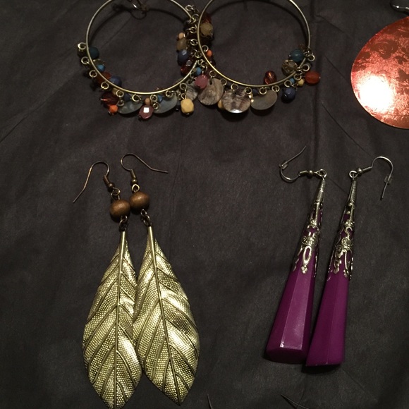 Earrings - Picture 2 of 4