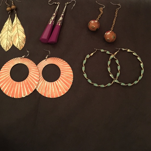 Earrings - Picture 4 of 4
