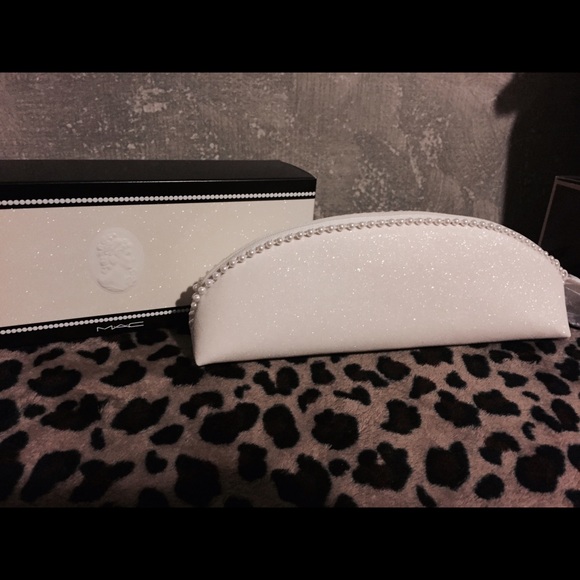 MAC Keepsakes Collection Brush Cosmetic Bag