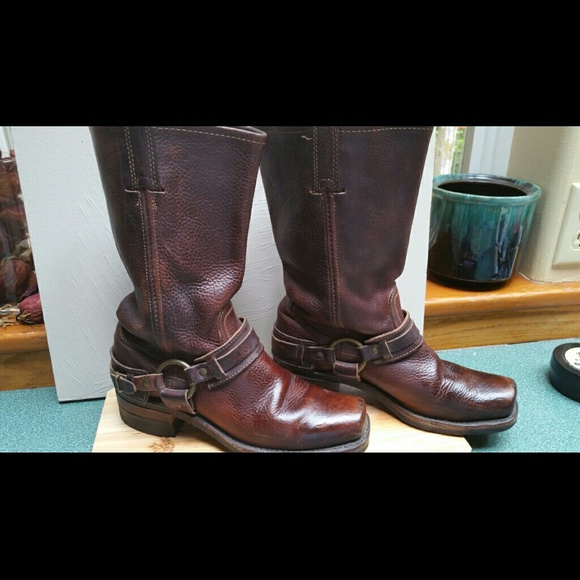 Frye mid boot