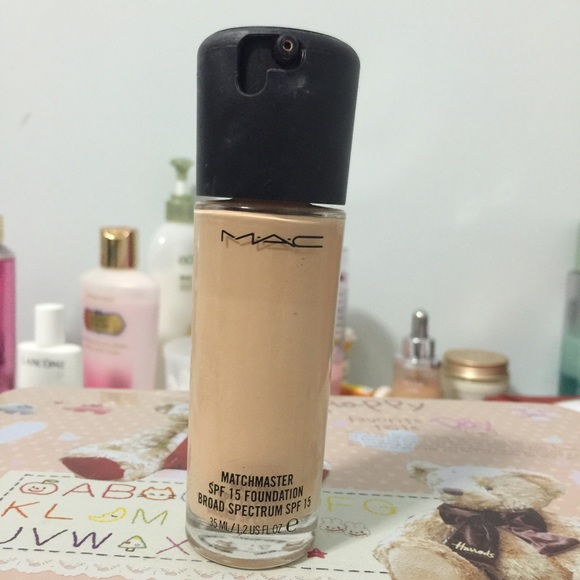 M.A.C foundation 1.0