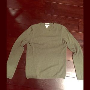 Green 100% cashmere sweater
