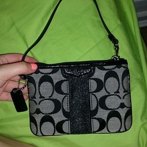 ••• Trading •••AUTHENTIC Coach handbag