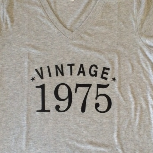 Vintage 1975 tshirt - Picture 2 of 4