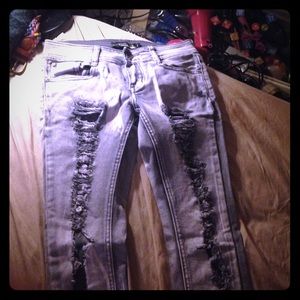 Ripped skinny jeans
