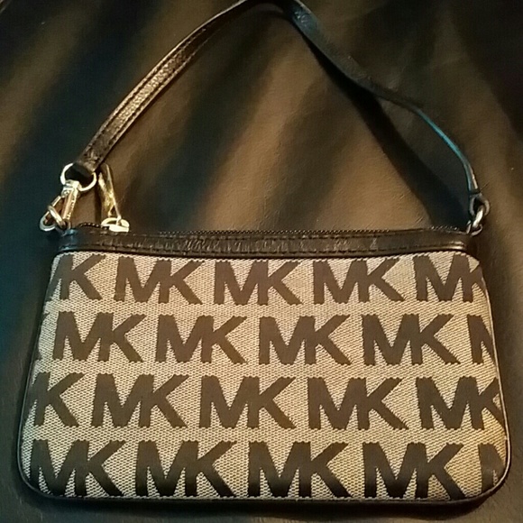 Michael Kors Clutches & Wallets - MK wristlet