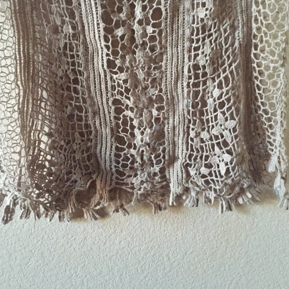 Top - Picture 3 of 3
