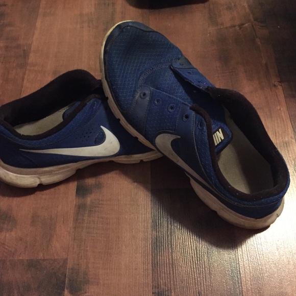 SALE🌴 Nike men's 8.5 (9.5 but fit 9) 10 in women
