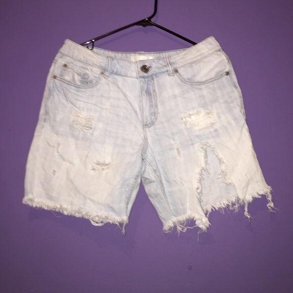Denim fringe shorts