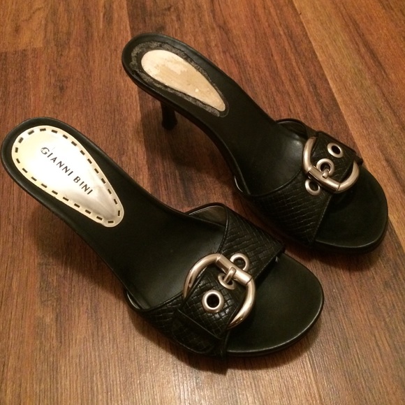 Black leather shoe