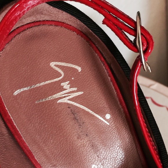 💋SOLD💋Authentic Giuseppe Zanotti Peep toe Shoes - Picture 3 of 4