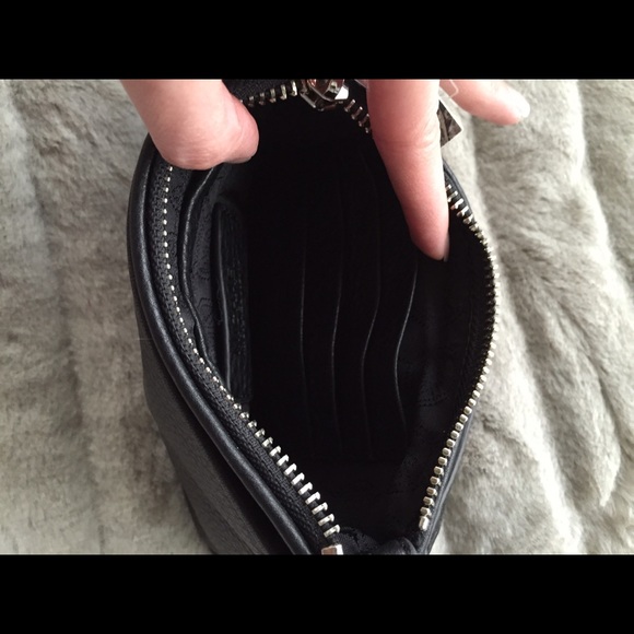 Michael Kors leather/sequin wristlet - Picture 3 of 4