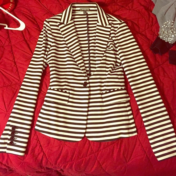 Black and white stripped blazer