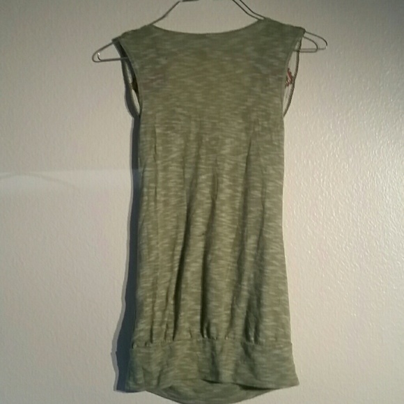 Tribal Detailed Tank - Picture 3 of 3