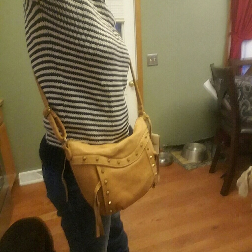 Gorgeous new Lucky Brand handbag.  Cognac leather. - Picture 3 of 4