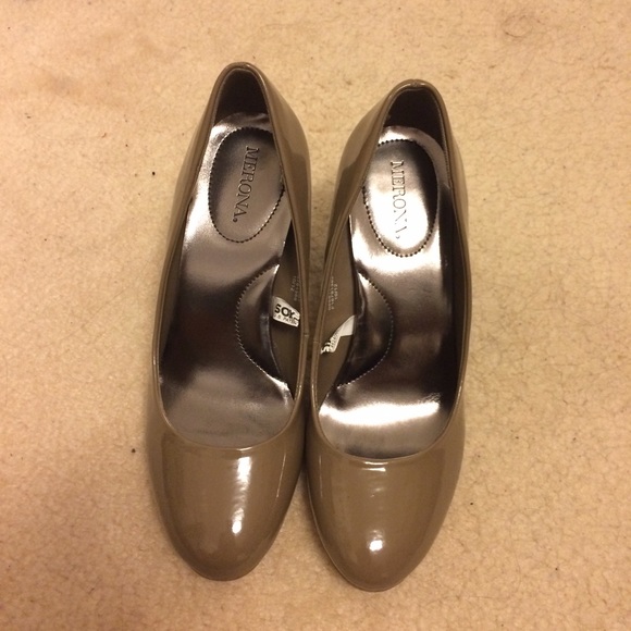 SOLD - Picture 3 of 3