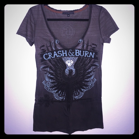 *NWOT* CRASH & BURN top! Ombré gray, nice details!