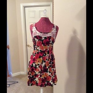 Kira dress size Small