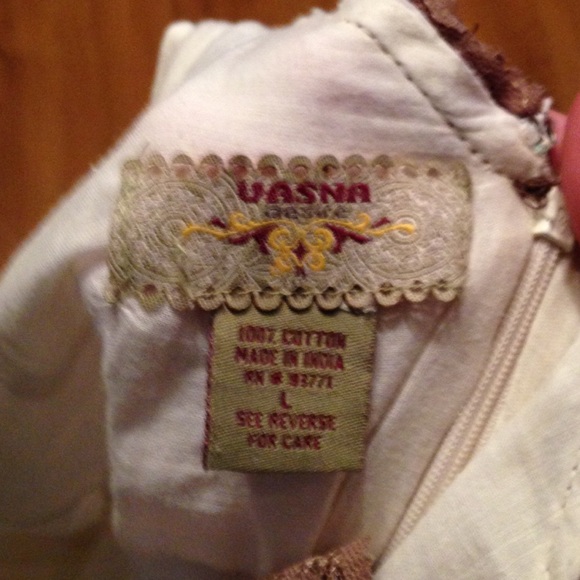 Romantic lace & cotton diamond white & taupe dress - Picture 4 of 4