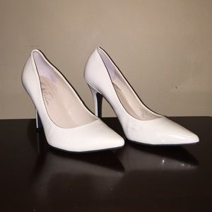 Marc fisher white leather heels
