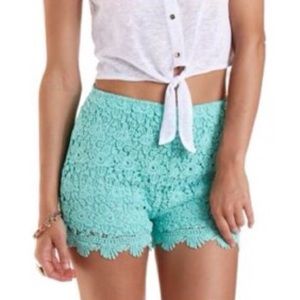 Mint-High-Waisted Scalloped Lace Shorts