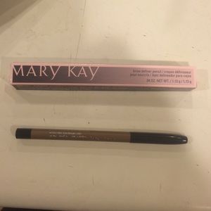 Eyebrow pencil definer and Mac blush used