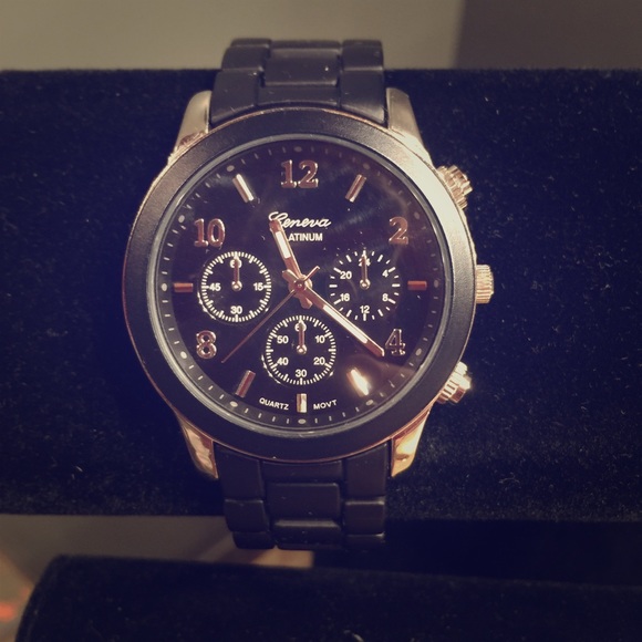 NEW - Geneva Platinum Black & Silver Watch - Picture 1 of 2