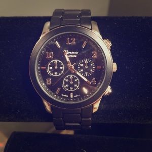 NEW - Geneva Platinum Black & Silver Watch