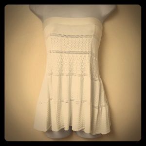 BCBGMaxAzria Blanc Designer Top
