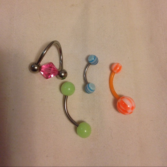 Bundle of 4 belly rings