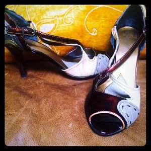 Sexy Kenzie dress sandal!