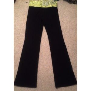 Size medium, Aeropostale yoga pant