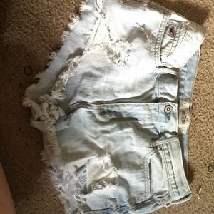 A cute pair of hollister shorts in good condition