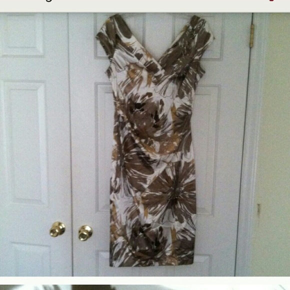 Maggie London Floral Dress!