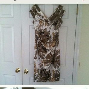 Maggie London Floral Dress!