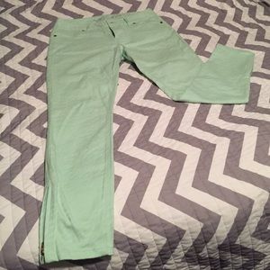 Light green limited pants