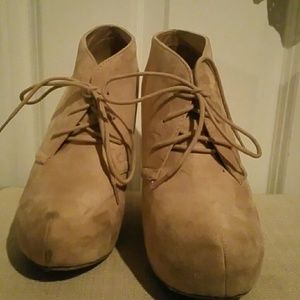 Tan wedges