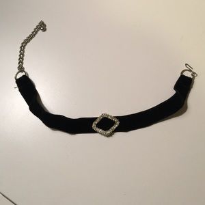 ⭐️ Vintage Velvet Choker! ⭐️
