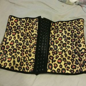Waist trainer