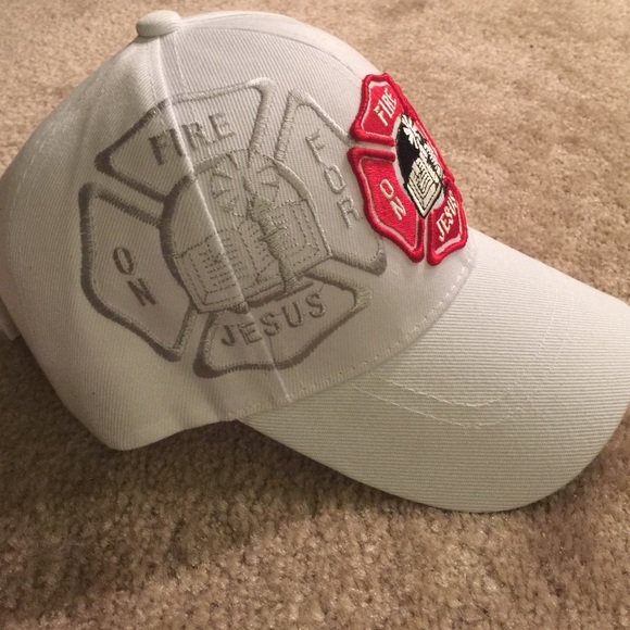 Hat - Picture 2 of 3