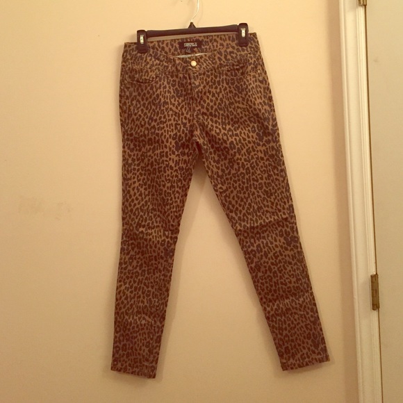 Forever 21 Premium Denim Skinny Jeans - Picture 1 of 3