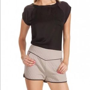 Comfy Quilted Shorts Sand Stone NWT