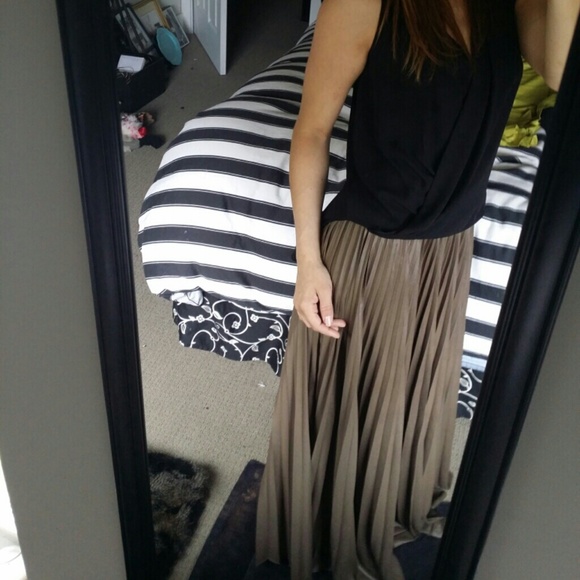BCBG MaxAzria Sunshine Pleated Maxi Skirt